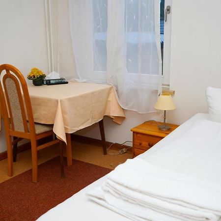 Itm Hotel Bettkaestchen Am Sachsenwald راينبك المظهر الخارجي الصورة