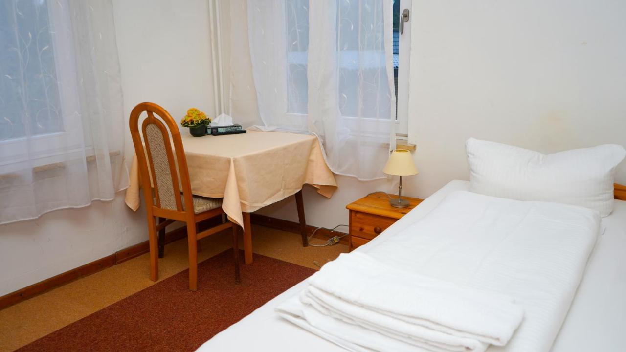 Itm Hotel Bettkaestchen Am Sachsenwald راينبك المظهر الخارجي الصورة